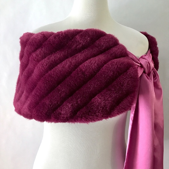 Sharon Deep Plum Dark Magenta Rose Satin Faux Fur Warp Shawl - Picture 7 of 15